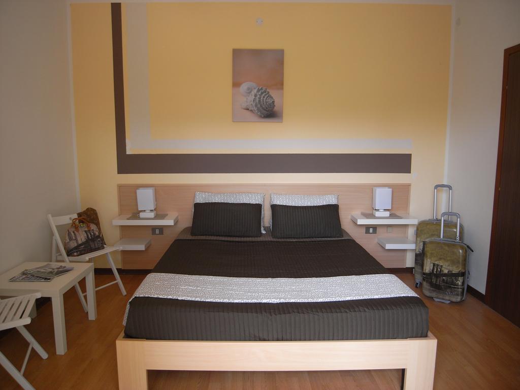Hotel Moreri Grado Oda fotoğraf